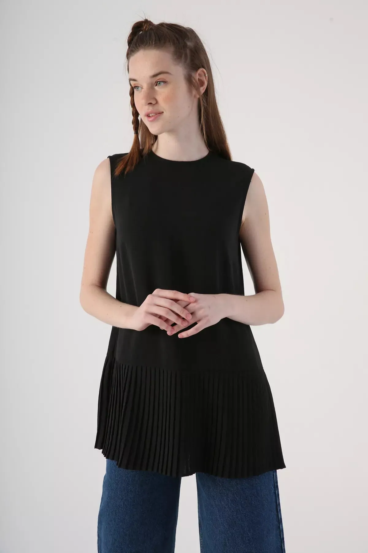 All Sleeveless Pleated Tunic Black