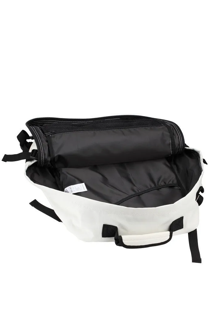 CabinZero Classic 44L