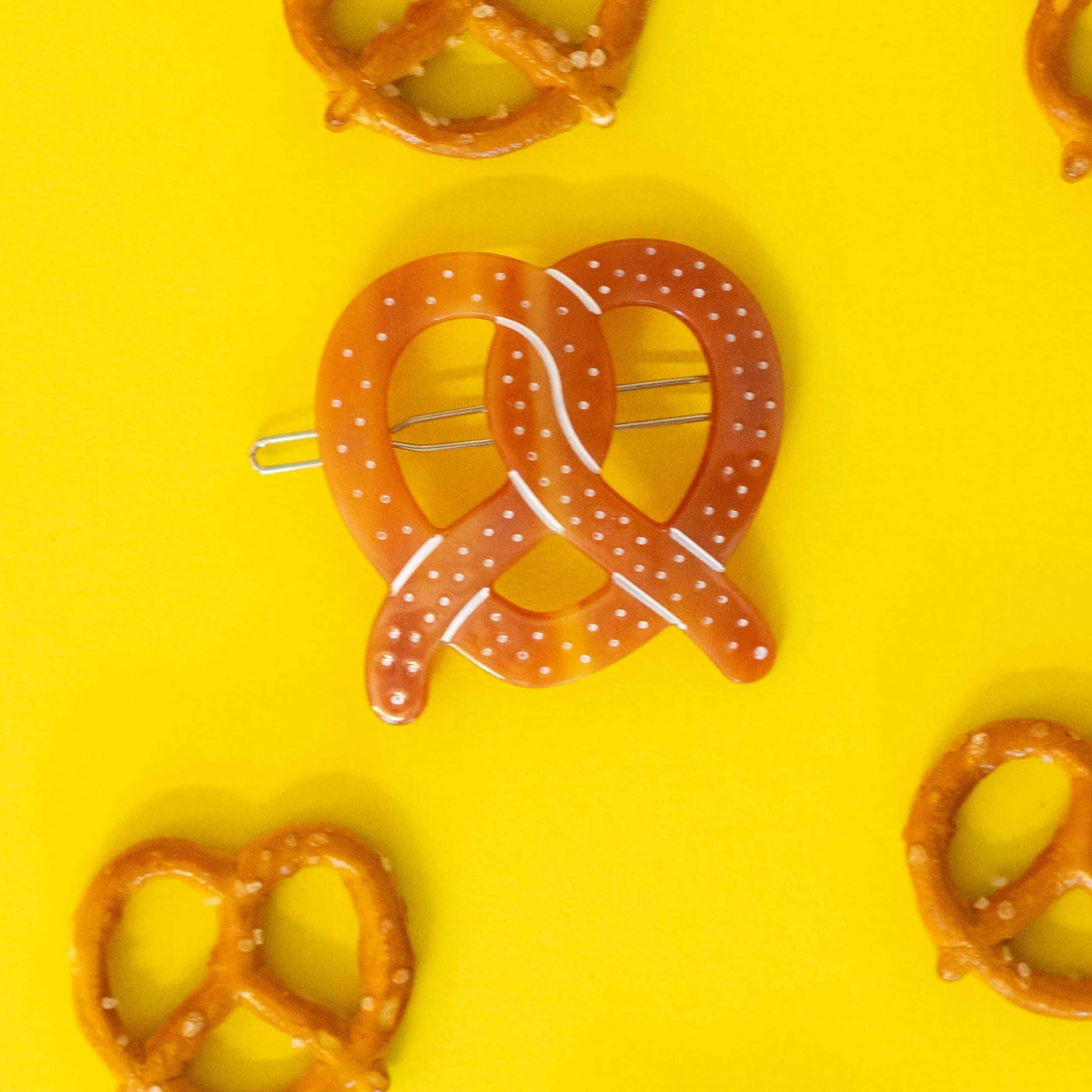 Jenny Lemons - Pretzel Barrette