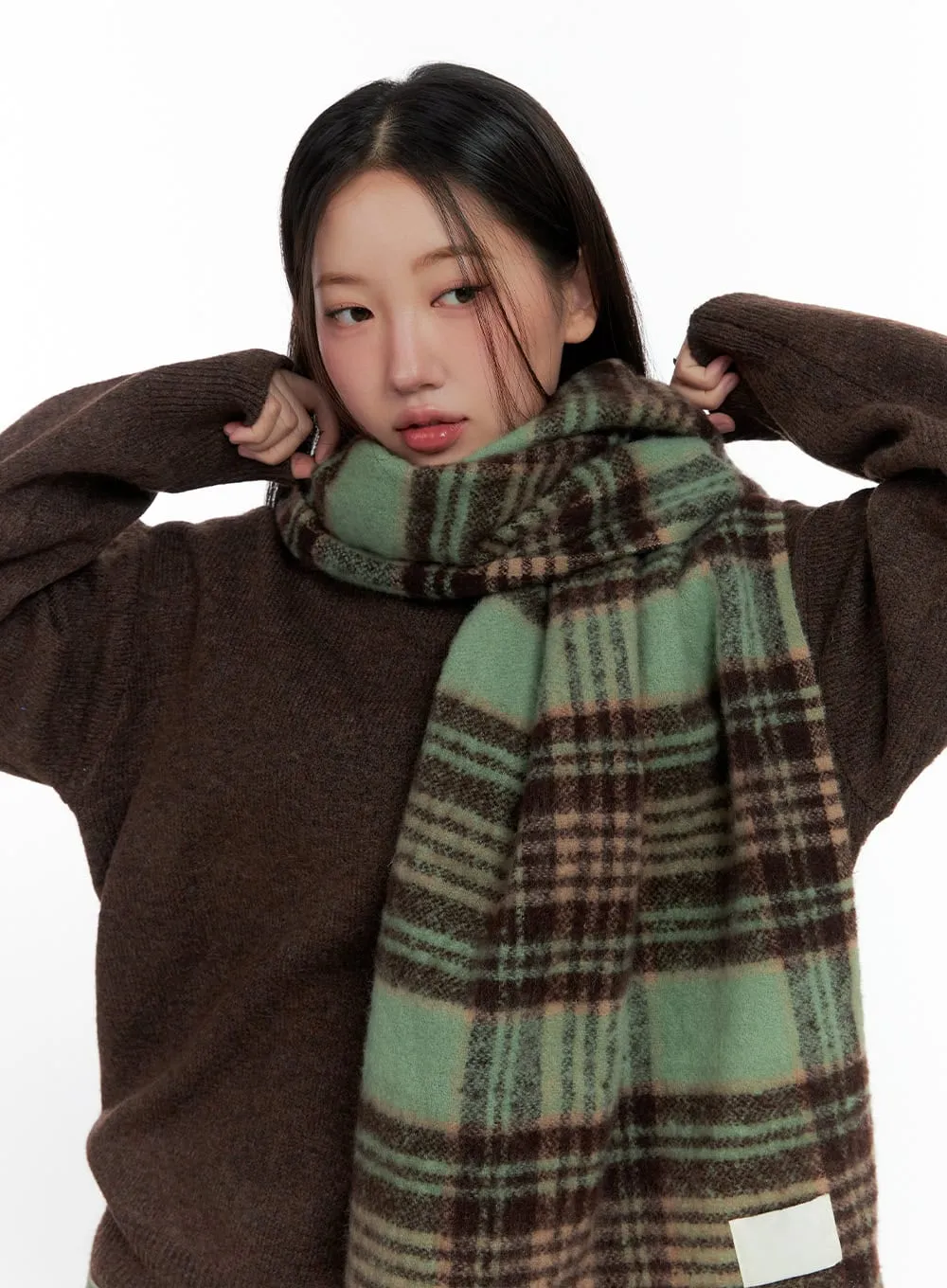 Polyester Checkered Wrap Scarf CN411